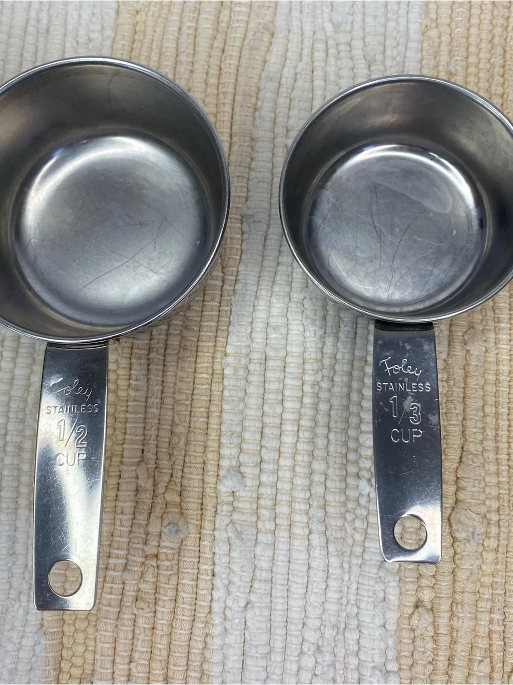 VTG FOLEY SCRIPT 4 PIECE STAINLESS MEASURING CUP SET 1/4 1/3 1/2 1 CUP w/SPOUT